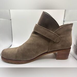 Stuart Weitzman Taupe Suede Leather Ankle Boots